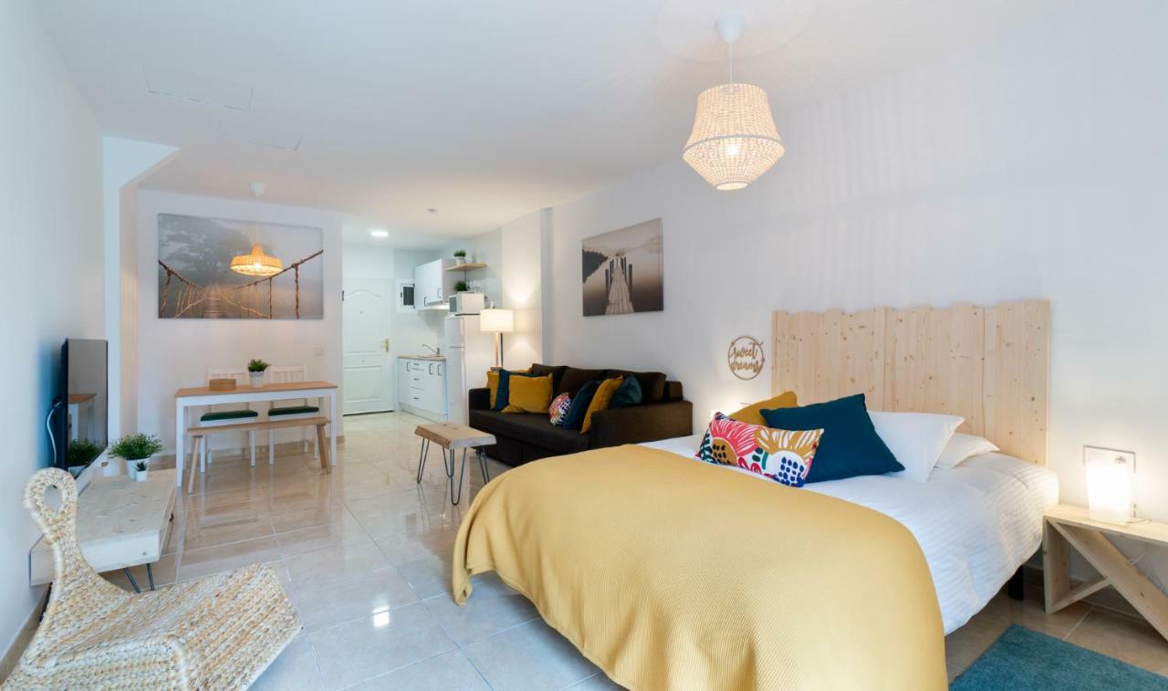 Minerva Suites By Kaarina Benalmadena Exterior photo