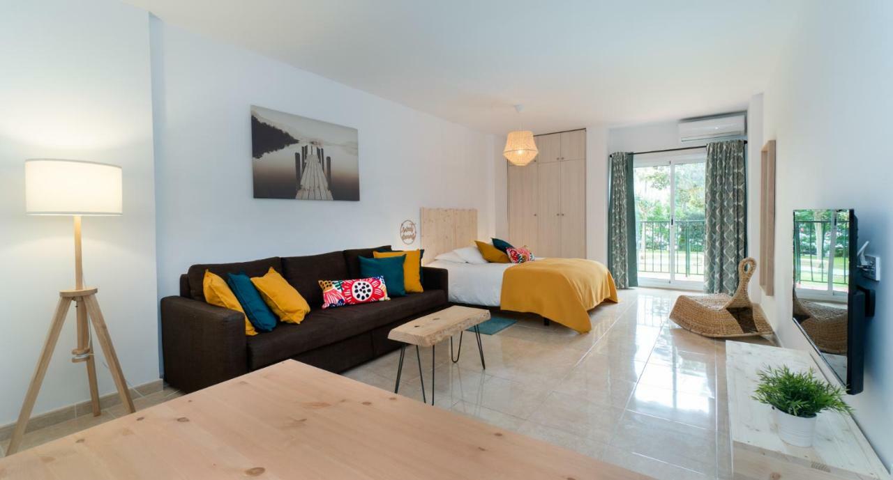 Minerva Suites By Kaarina Benalmadena Exterior photo
